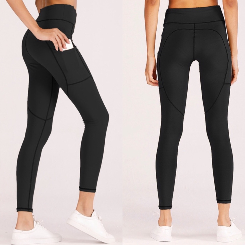ONE LEFT! Blanca Line black Side-pocket leggings